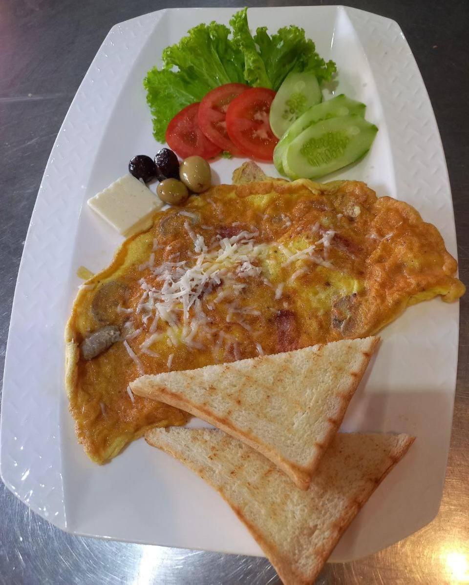 Benny'S City Hotel سيهانوكفيل المظهر الخارجي الصورة