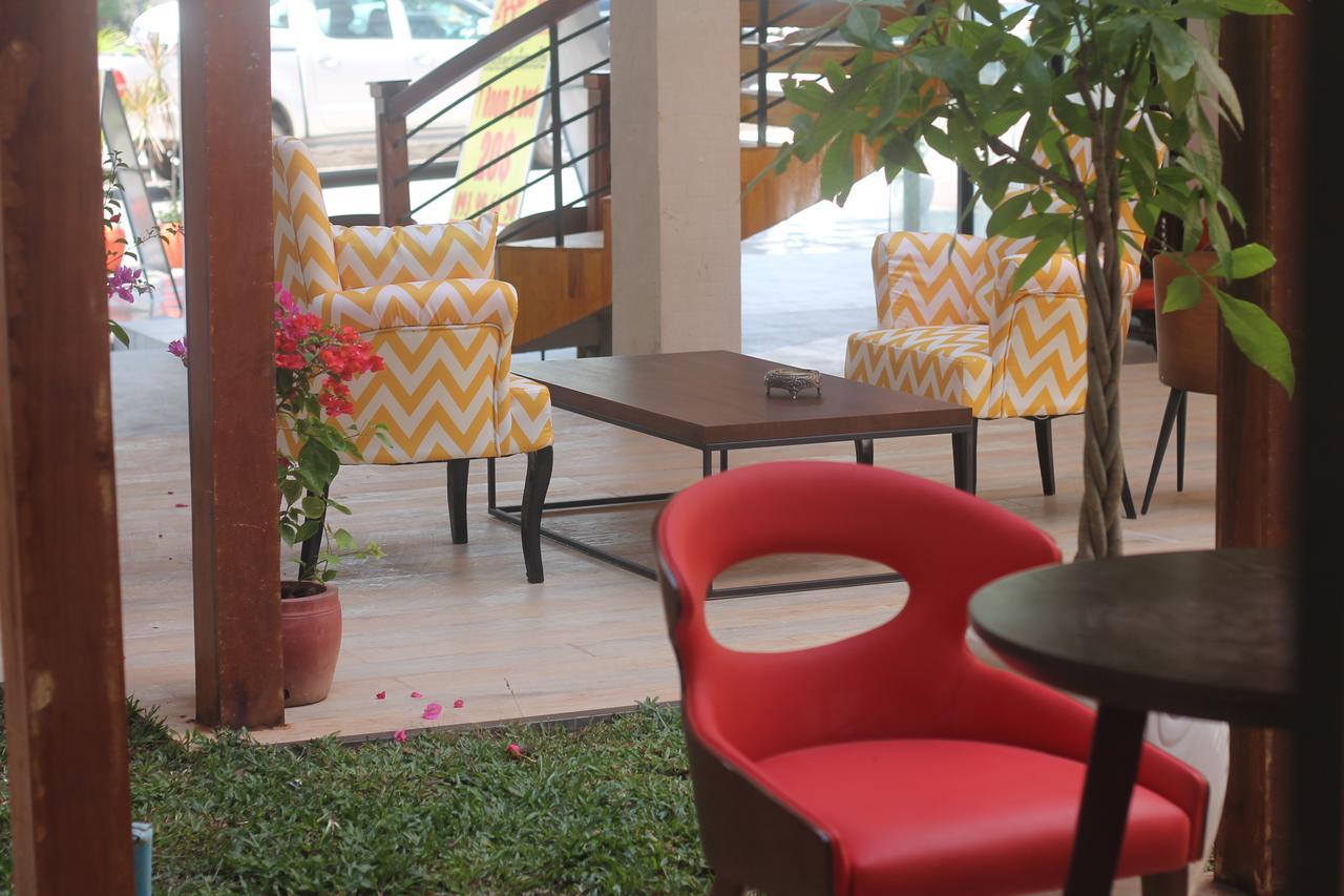 Benny'S City Hotel سيهانوكفيل المظهر الخارجي الصورة
