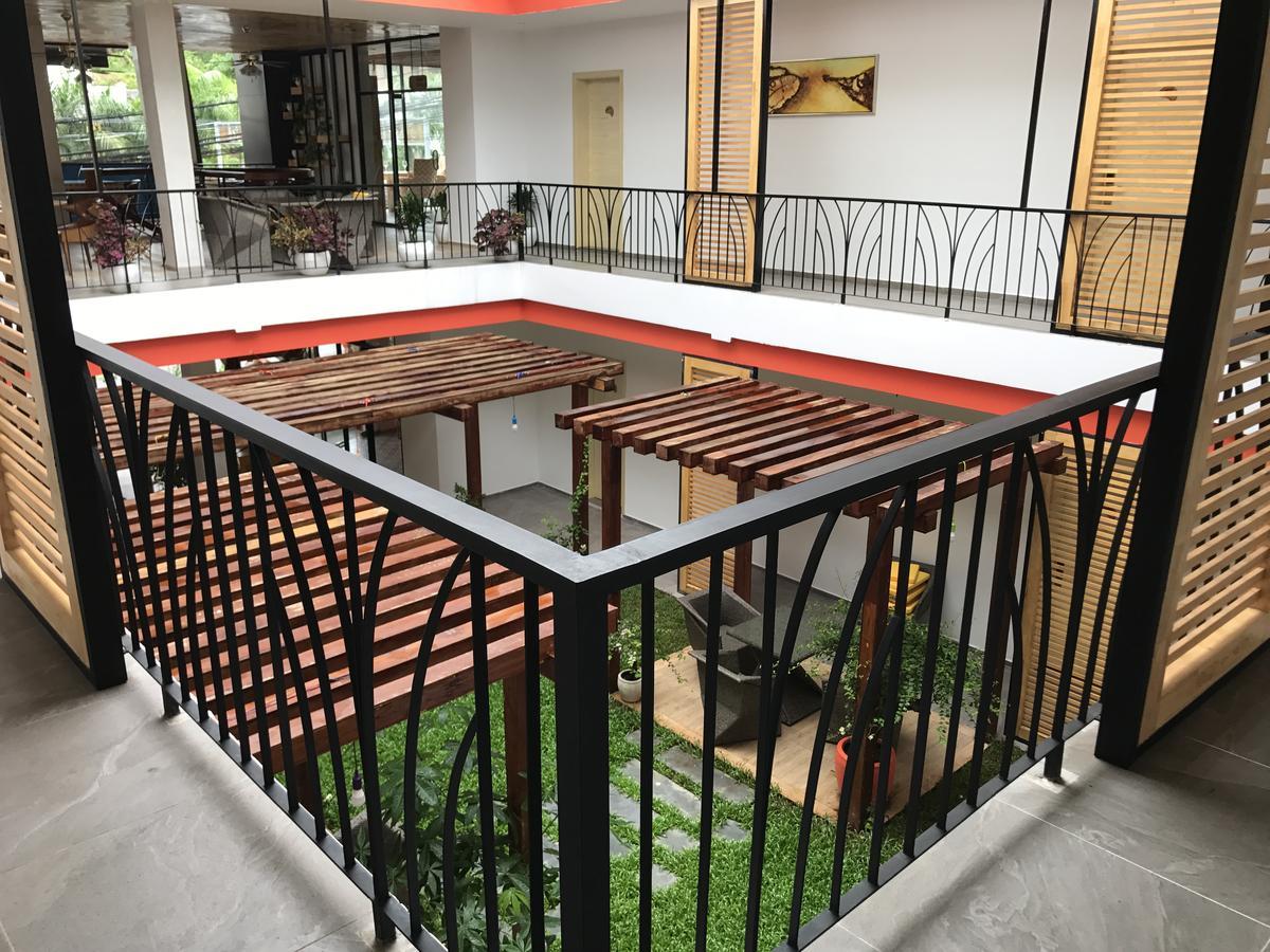 Benny'S City Hotel سيهانوكفيل المظهر الخارجي الصورة