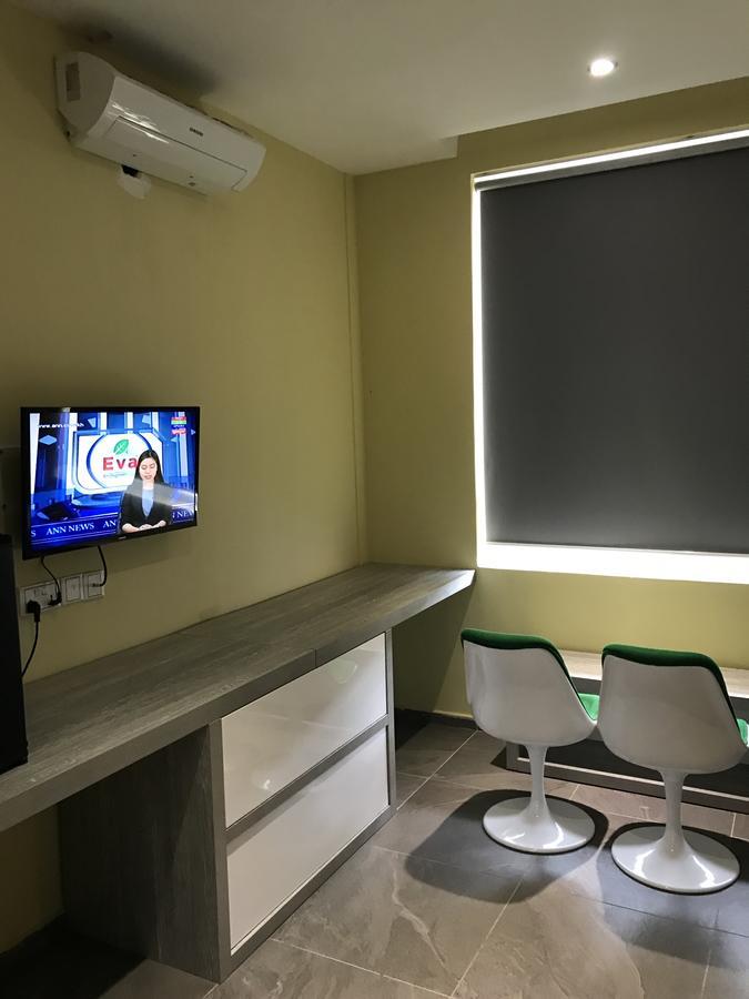 Benny'S City Hotel سيهانوكفيل المظهر الخارجي الصورة