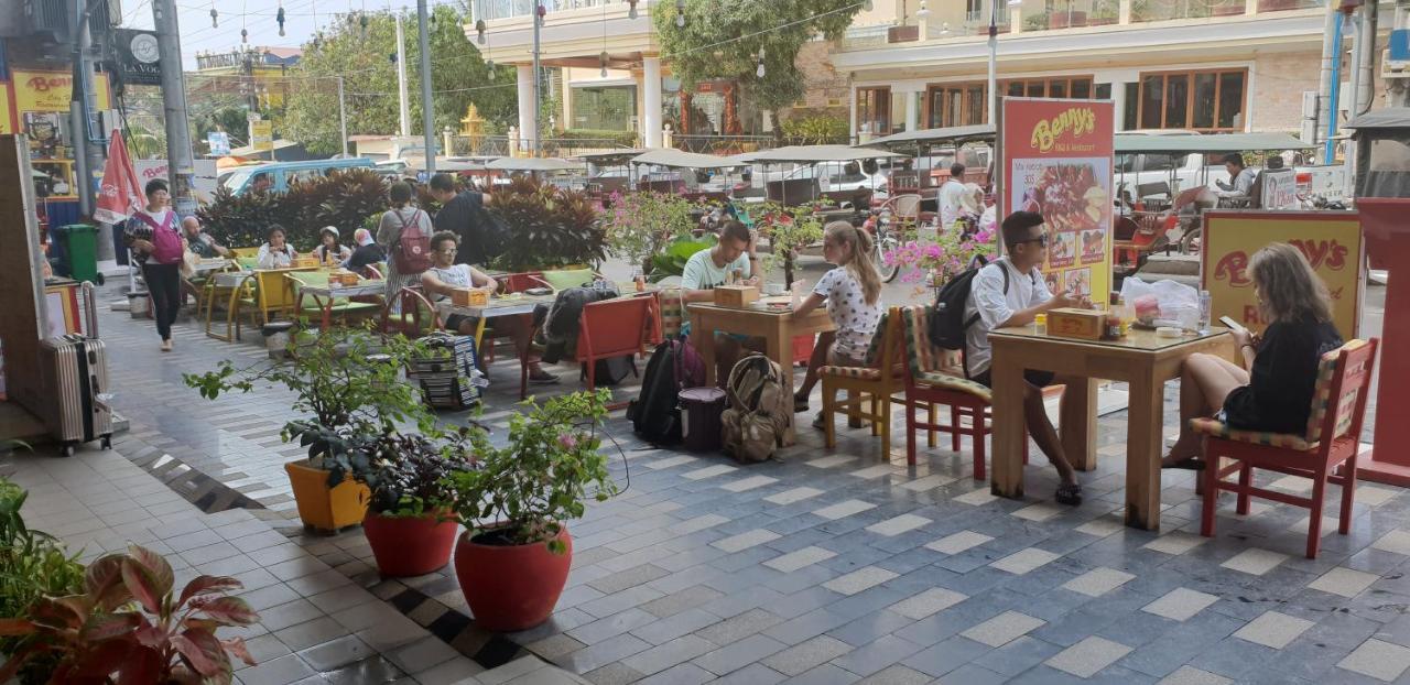 Benny'S City Hotel سيهانوكفيل المظهر الخارجي الصورة